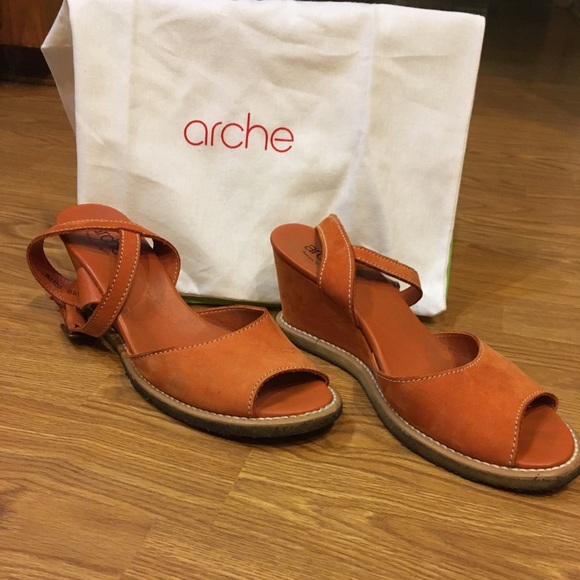 arche sandals